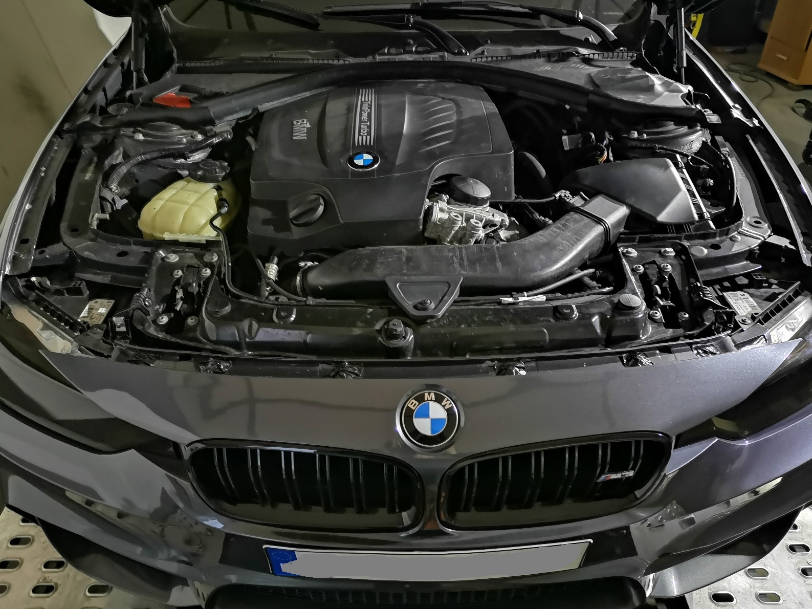 BMW F30 335i N55 306KM >> 384KM 614Nm Boost Factory